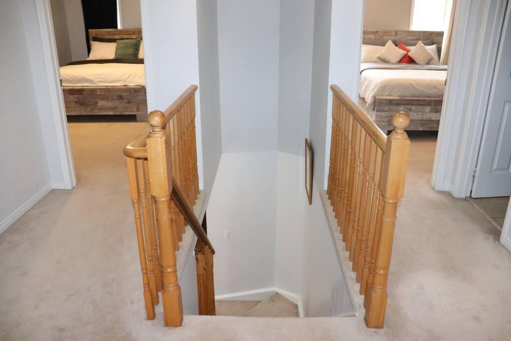 Entire 4 Bed Room Detached Residential Home Ajax Eksteriør billede